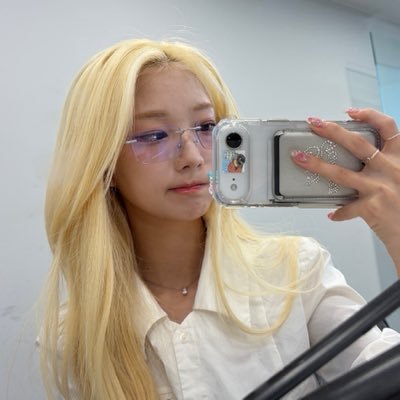 boopsverse's profile picture