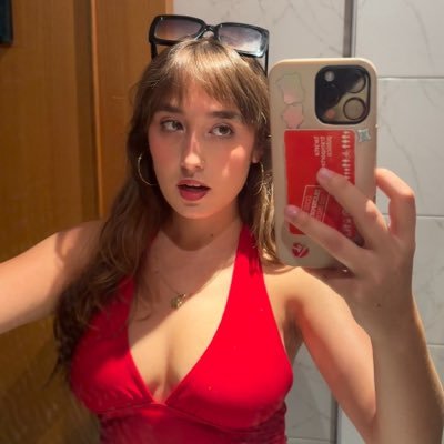 claudia💘🦈's profile picture