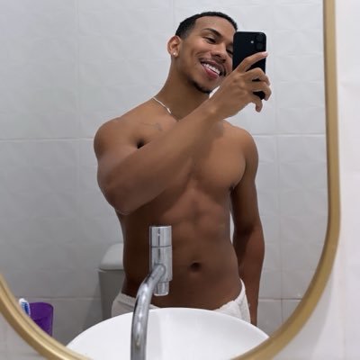 _raillanss's profile picture