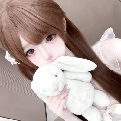 emoevoe's profile picture