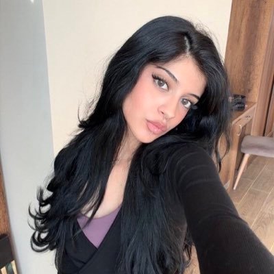 𝑳𝒂𝒚𝒕𝒉's profile picture