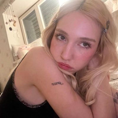 ni 🪩's profile picture