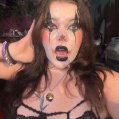 moth_o_mania's profile picture