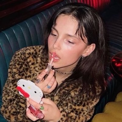 yunaprisioneira's profile picture