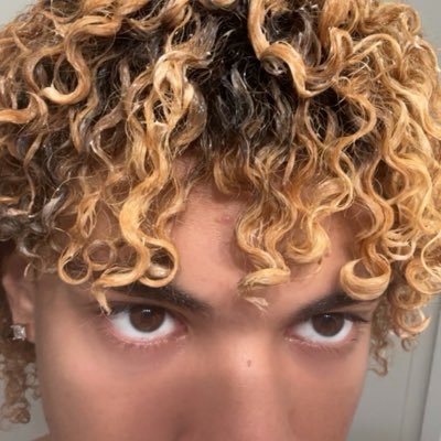 YortzWorld's profile picture