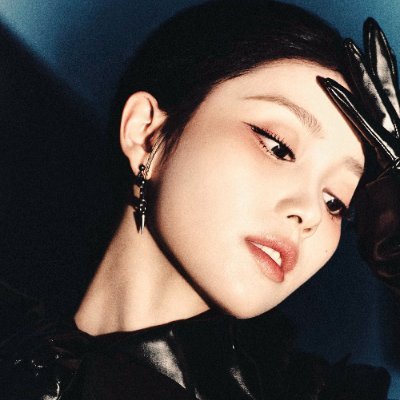 xiaoting logs 《 LEGEND on 7/30 》's profile picture
