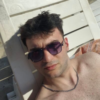 younesemr's profile picture