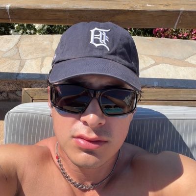 shaneshole's profile picture