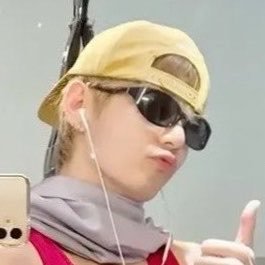 tíci(ane) VAI VER O BTS's profile picture