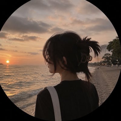 naraveyluna's profile picture