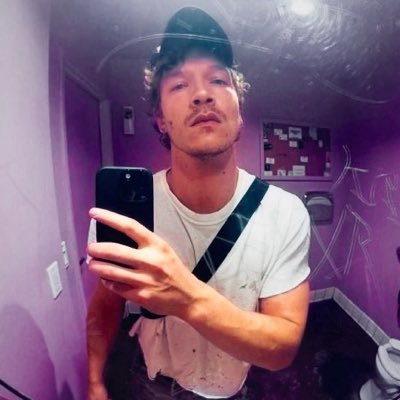 breecorner's profile picture