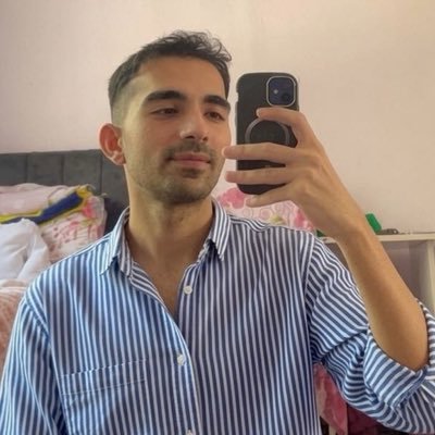 ᴀᴢᴍɪ̇'s profile picture