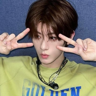 ZB1W1B's profile picture