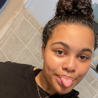 veroluvss's profile picture