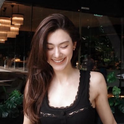 ᵖˡˢ Melbee🌻's profile picture