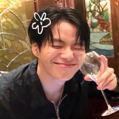 yjashblu's profile picture