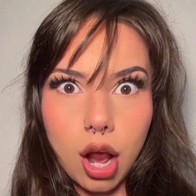 Charrlliizee Addict's profile picture