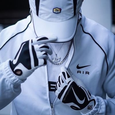 AM270AM's profile picture