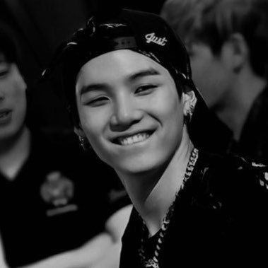jully⁷ arirang 🪭's profile picture