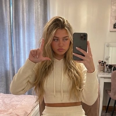 DaisyBratty's profile picture