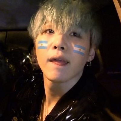 Luli 🇦🇷VA A VER A BTS ⊙⊝⊜'s profile picture