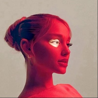 Ari by Nicole ✩ #TeamHoracio's profile picture