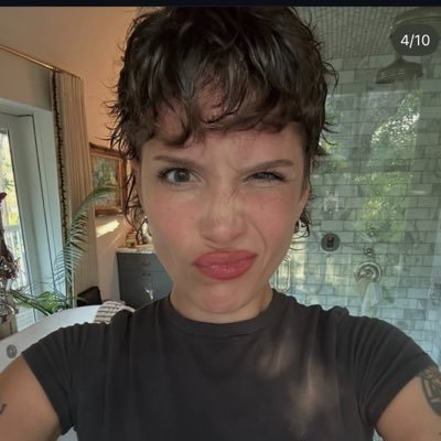 zumra's profile picture