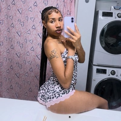 iamkhloeamarie_'s profile picture