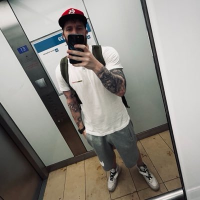 an_dy_wand's profile picture