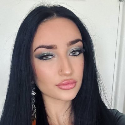Princess Alina 🩵🫦's profile picture