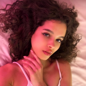 nikkydevis's profile picture