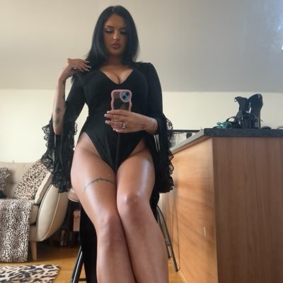 Princess Char ⭐️'s profile picture