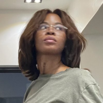 Royalty's profile picture