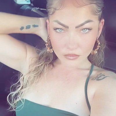 GoddessLolaLux's profile picture