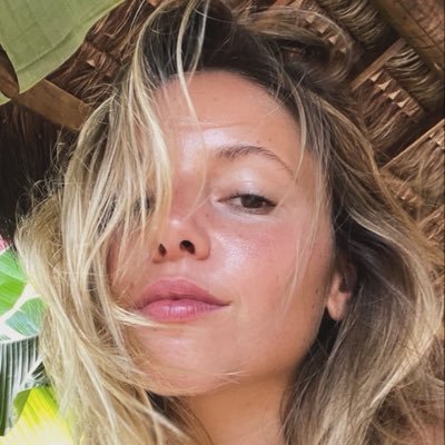 adorestreet's profile picture