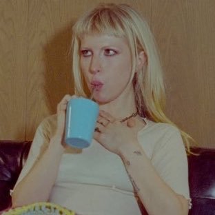 g from paramore's profile picture