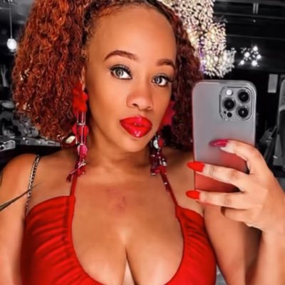 MelroseFoxxx_'s profile picture