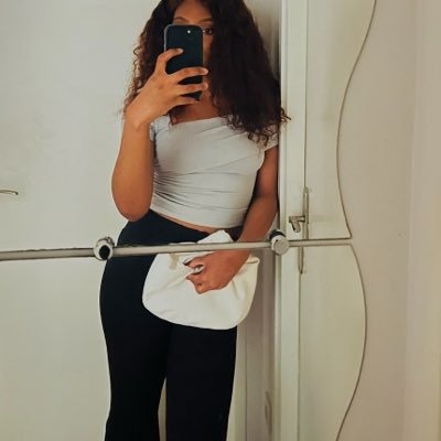 ⭐️⭐️⭐️'s profile picture