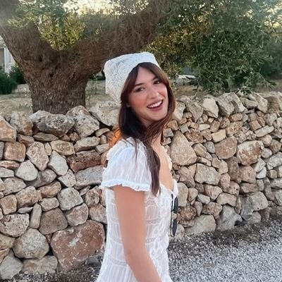 clara's profile picture