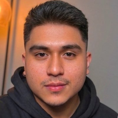 renzlevy's profile picture
