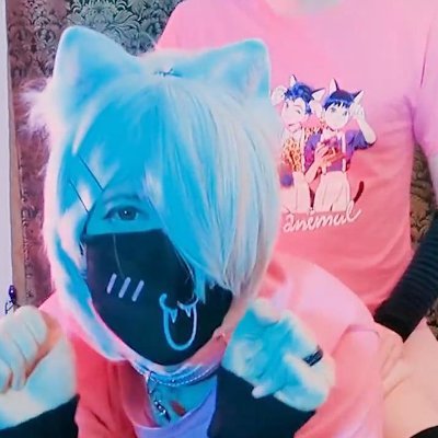 Shakelovefemboy's profile picture