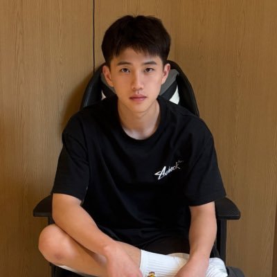 SR880065's profile picture