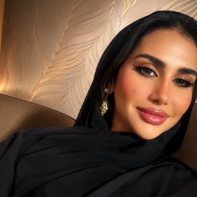 Amna_180's profile picture