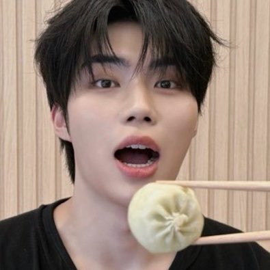 𝖽𝗎𝗁's profile picture