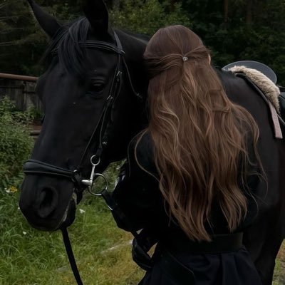 lunettha_'s profile picture