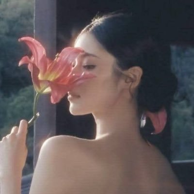redlips1999's profile picture