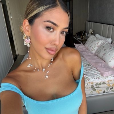 selinaamyonline's profile picture
