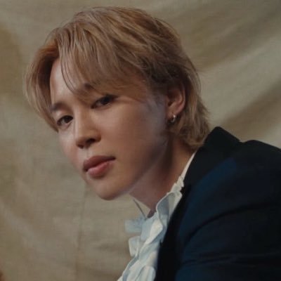anny⁷ saw ltb & pied piper's profile picture