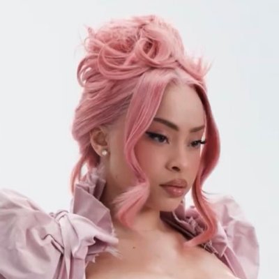 isislatte's profile picture