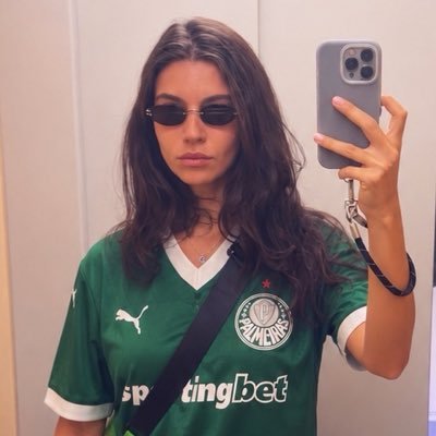 vicki's profile picture